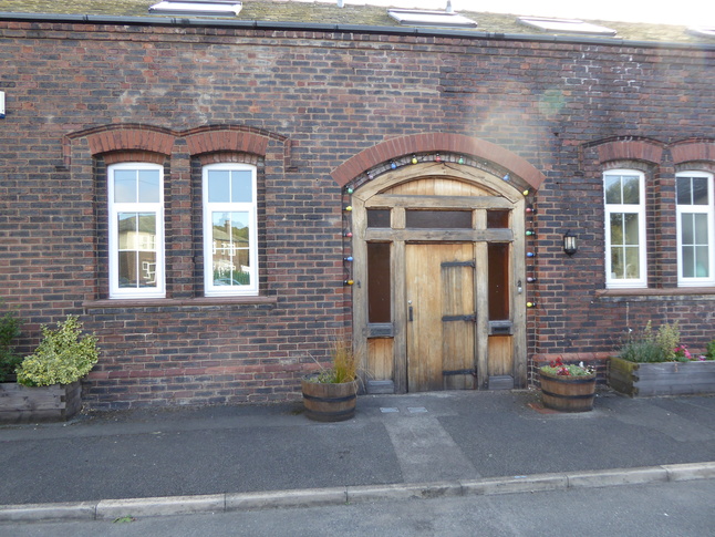 Corkickle door