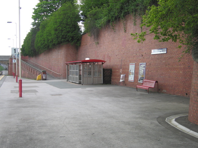 Cross Gates platform 1 shelter