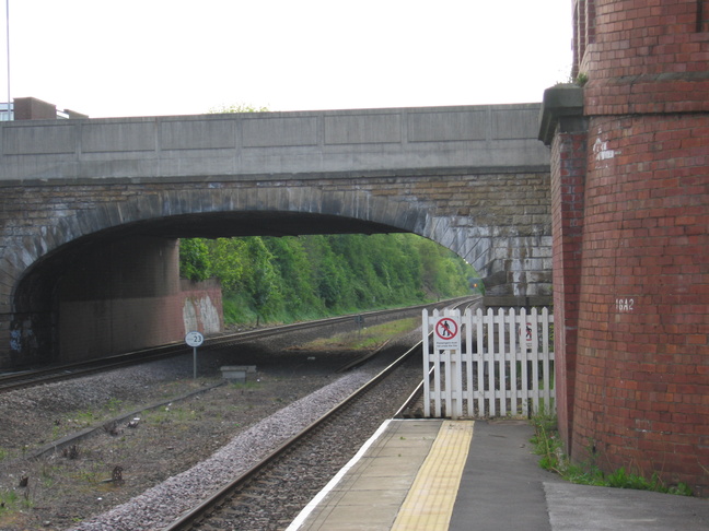 Cross Gates looking west
