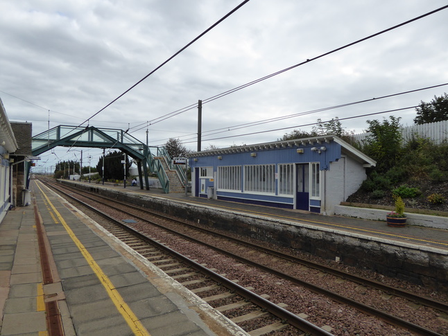 Drem platforms looking east