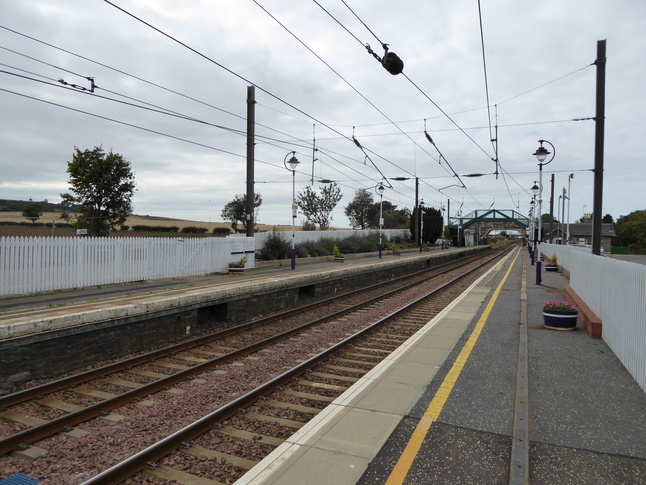 Drem platforms looking west