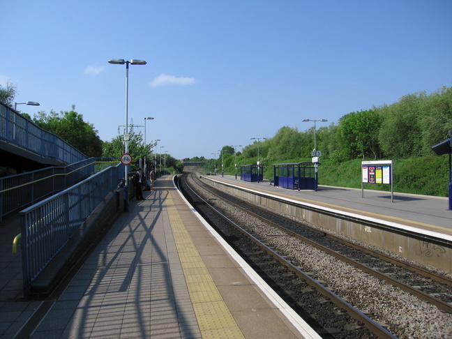 Filton Abbey Wood platform 1
looking south