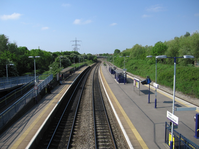 Filton Abbey Wood from
footbridge looking south