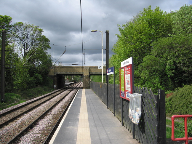 Frizinghall platform 2 looking
north