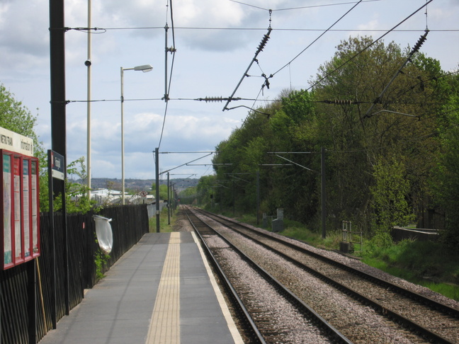Frizinghall platform 2 looking
south