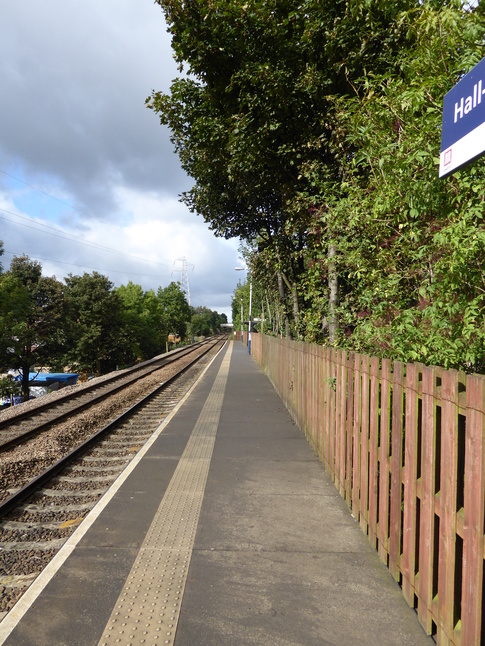 Hall-i'-th'-Wood platform 1