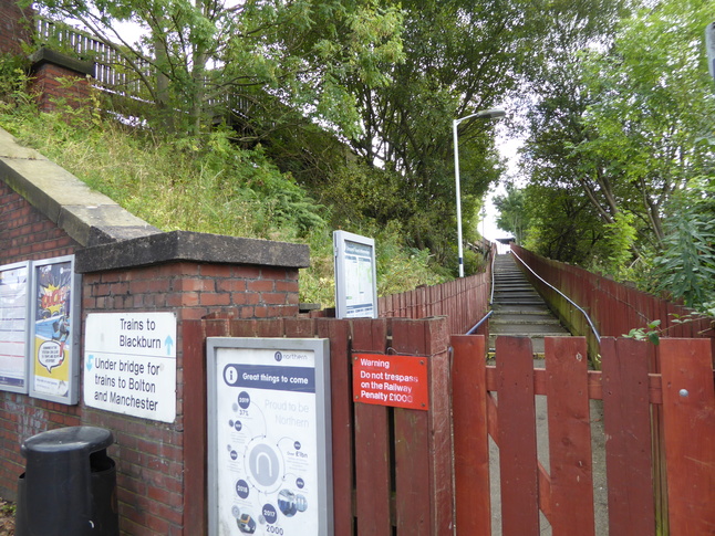 Hall-i'-th'-Wood platform 2 steps