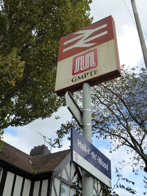 Hall-i'-th'-Wood sign