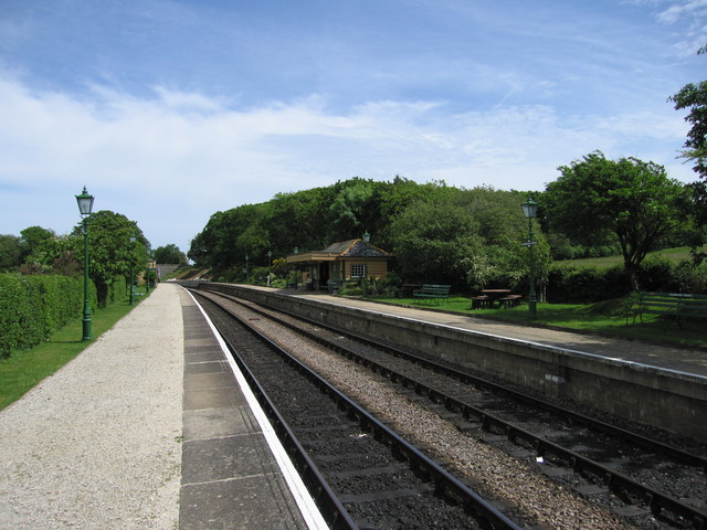 Harmans Cross looking east