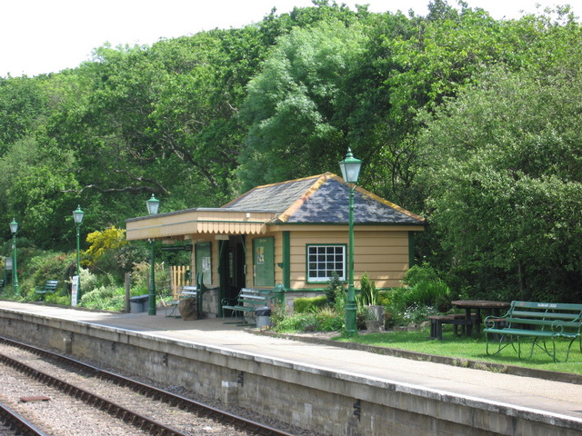 Harmans Cross Up platform
building