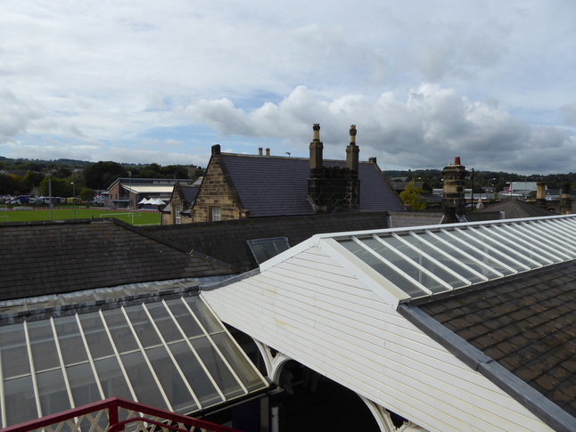 Hexham platform 2 roof