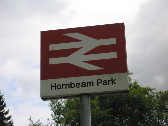 Hornbeam Park sign