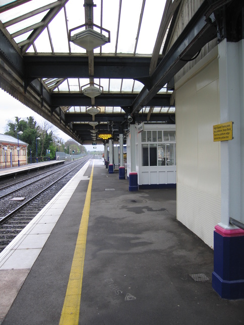 Maidenhead platform 2 looking west