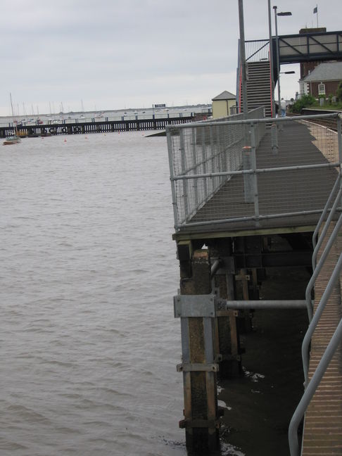 Starcross widened platform