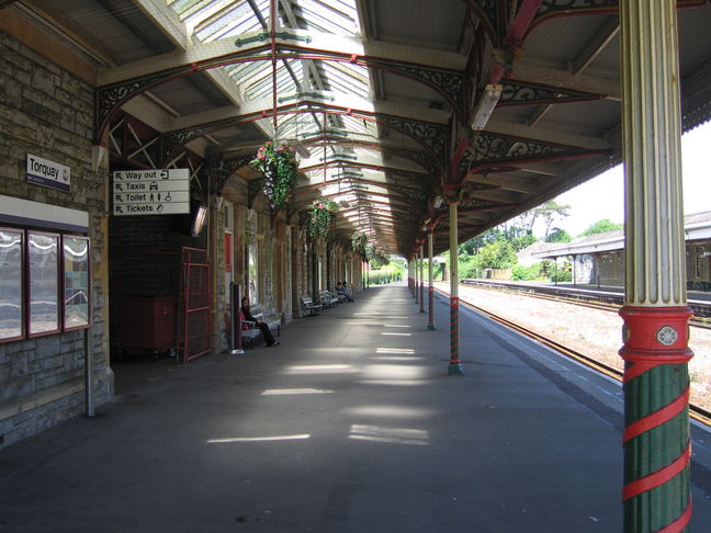 Torquay platform 2