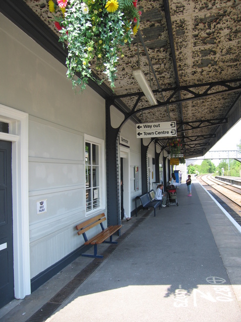 Warminster platform 1 under
canopy