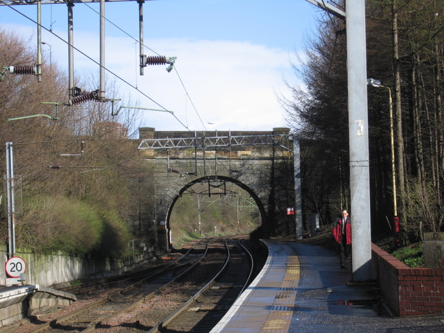 Dalmuir platform 3 looking east