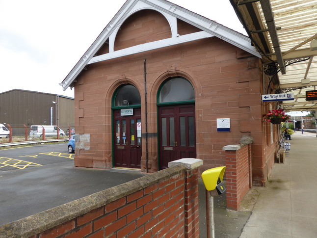 Dumfries platform 2 building side
