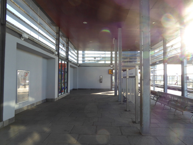 Edinburgh Park platform 1 concourse looking east