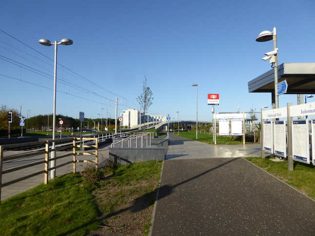 Edinburgh Park path looking west