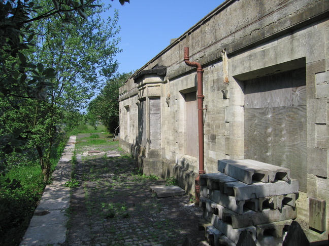 Kemble platform 2 disused platform