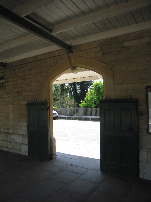 Kemble platform 2 gate