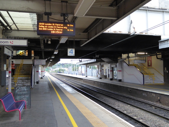 Luton platform 4 bridge