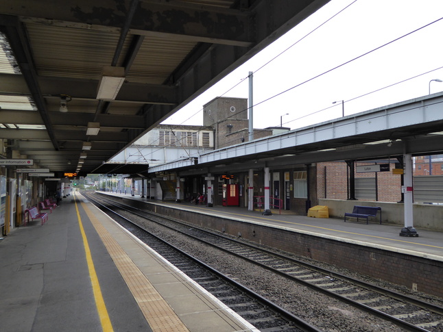 Luton platform 4 under canopy
