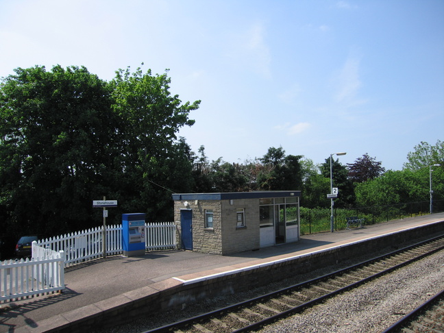 Stonehouse platform 2