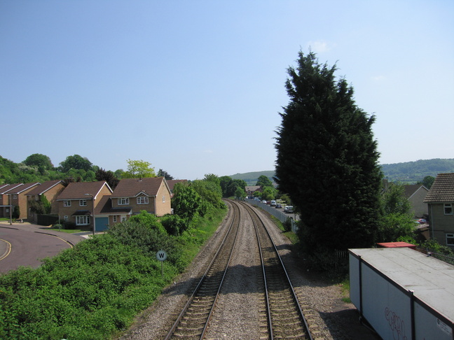Stonehouse looking east from
footbridge