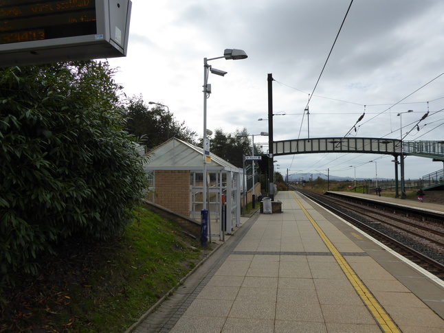 Wallyford shelter and footbridge