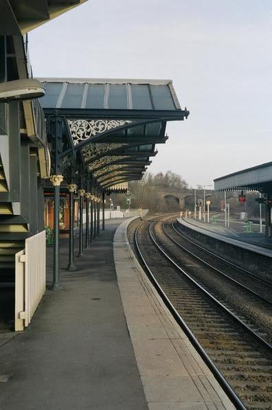Wellingborough platform 1
canopy