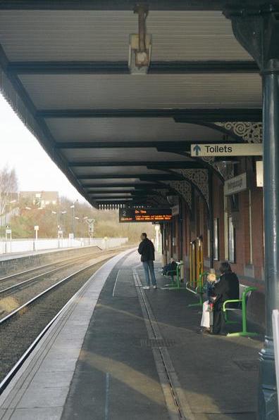 Wellingborough platform 2