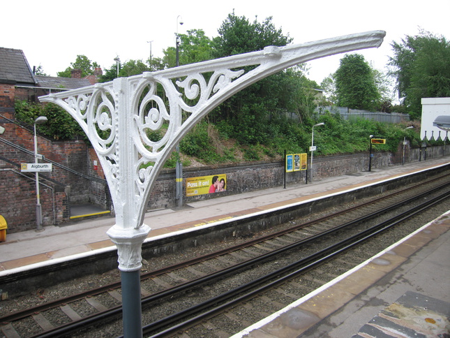 Aigburth platform 2 pillar and
spandrels