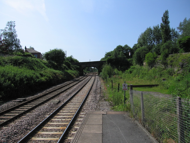 Appley Bridge looking west