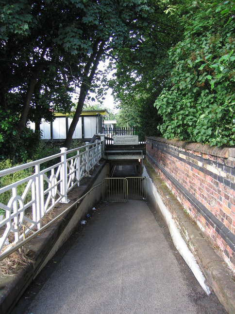 Blundellsands and
Crosby subway