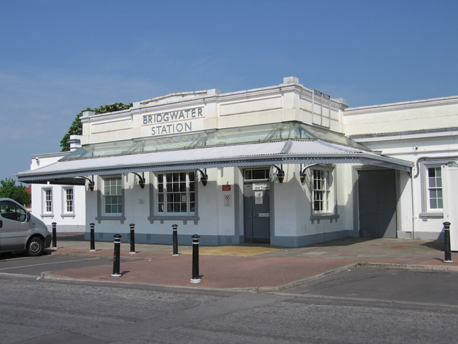 Bridgwater station front