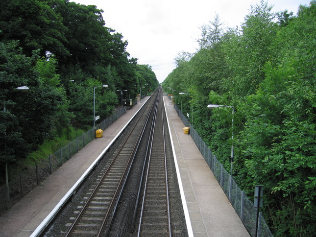 Bromborough Rake looking
north from the footbridge