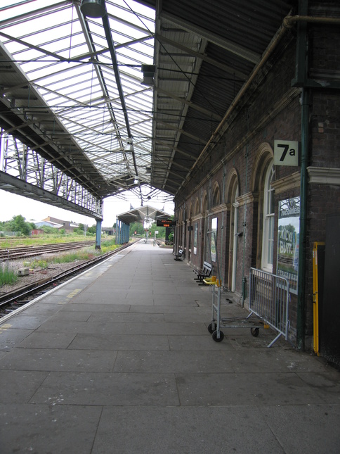 Chester platform 7 looking east