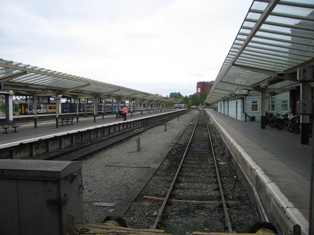 Chester disused platform looking
east