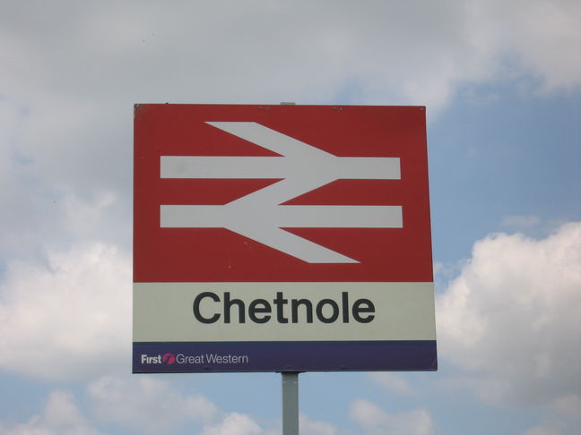 Chetnole sign