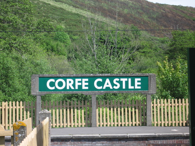 Corfe Castle sign