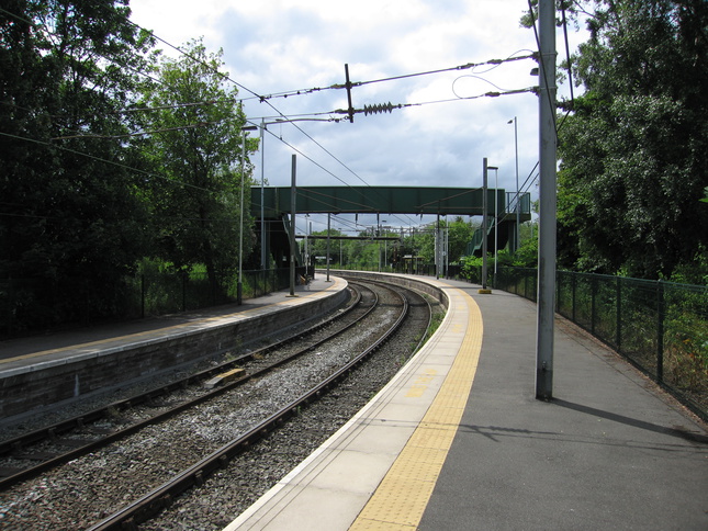 Earlestown platforms 4 and 5 looking
west