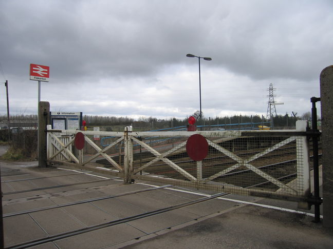 Fiskerton level crossing