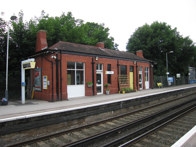 Formby platform 2 building