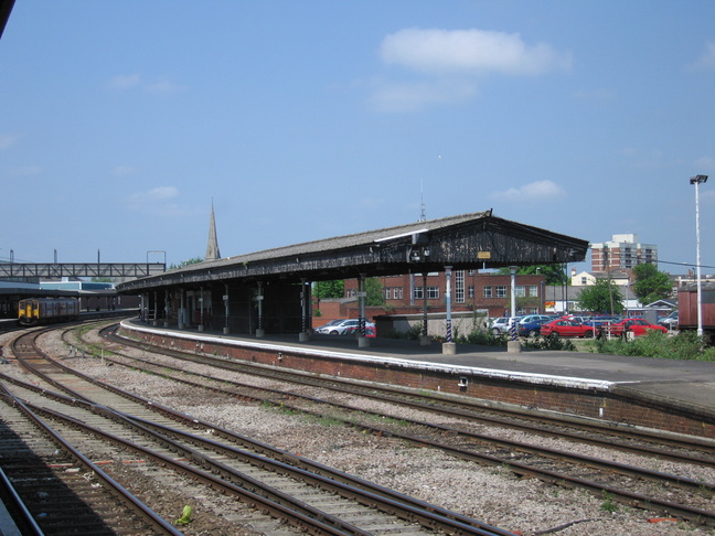 Gloucester platform 4 end