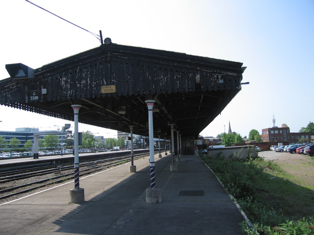 Gloucester disused platform