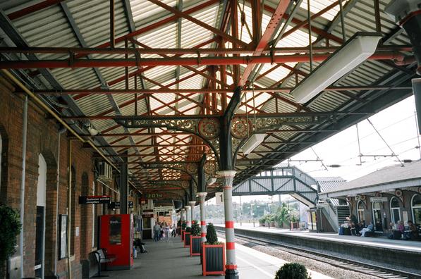 Grantham Platform 1 canopy