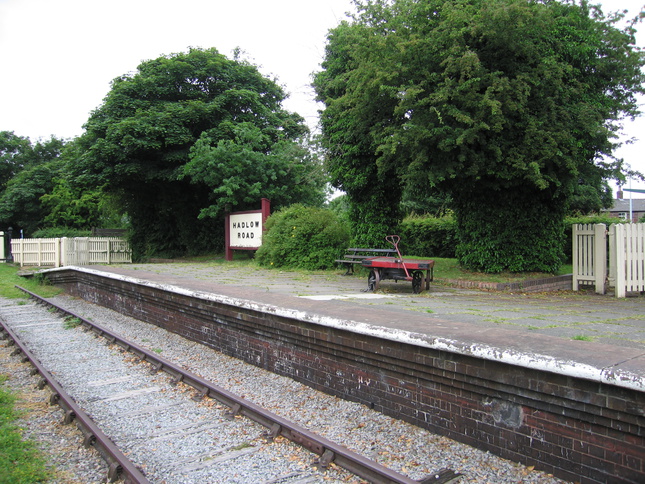 Hadlow Road down platform