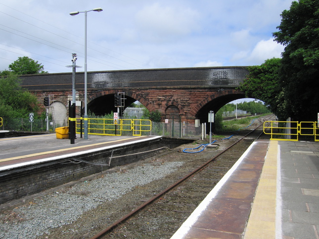 Hooton looking north